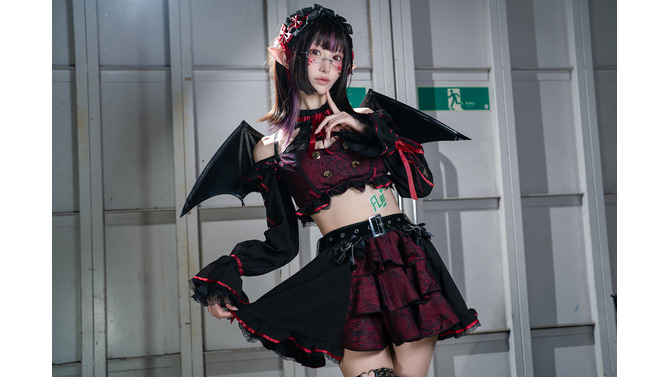 創作サキュバス／ななぴんく（X：@nanapink_japan）