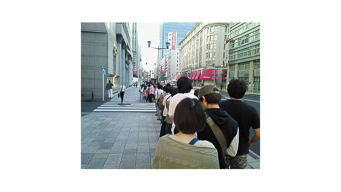 発売日の様子inポケモンセンタートウキョー