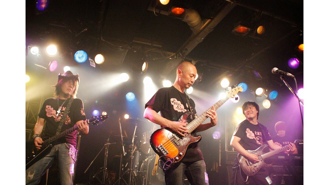 【レポート】STGファンのハートをがっちり掴んで離さない「HEAVY METAL RAIDEN」と「佐藤豪バンド」の対バンライブ