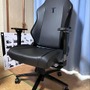 ゲーミングチェア「Secretlab」で部屋を“グリーン車”にしよう！酷使されがちなゲーマーの身体の強い味方「メモリーフォームランバーピロー」とは