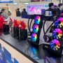 JR品川駅に「カスタムPCショールーム 2023」が出現！MSIのPCパーツとインテルCPU、ニトリのゲーミング家具が提案するスタイリッシュなライフスタイル