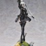 衣装から太ももがチラリ！「ニーアオートマタ」より「2B（ヨルハ二号B型）」が優雅な戦闘ポーズで立体化