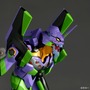 「エヴァ初号機」アクションフィギュアの決定版！A.Tフィールドの展開、“カシウスの槍”など劇中シーンを再現するオプションも充実