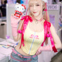 喜多川海夢（ハローキティコラボ）「その着せ替え人形は恋をする」／Rumi（Instagram：rumiibabe）