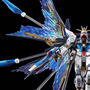 RGガンプラ「ストフリ」「デスティニー」のチタニウムフィニッシュ仕様が再販！ディスプレイを一層華やかにする「光の翼」も同時予約