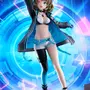 ジャケットの下には大胆なダンス衣装！『デレマス』より「高垣楓」1/7スケールフィギュアが予約受付開始ーブラックライトを当てることで青く発光