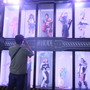 コスプレイヤーがズラリと並ぶ『勝利の女神：NIKKE』“リアル10連ガチャ”今年もTGSで出展