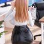 ムチムチの太ももとタイツに視線が…『勝利の女神：NIKKE』エマがコスチューム「オフィスセラピー」姿でフィギュア化