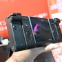 変態すぎるAndroid携帯ゲーム機がTGS2025会場で触れるぞ！！変形構造で２画面OLEDを持つ「ONEXSUGAR SUGAR1」【TGS2025】
