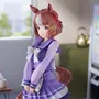 そっと見上げるような表情が可愛い！「ウマ娘 シングレ」より「ベルノライト」がトレセン学園制服姿で立体化、特徴的な“B”の髪留めまで再現
