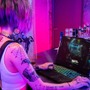 MSIゲーミングノート「Cyborg 15/17 B2RW」×『サイバーパンク2077』で叶える、本物の“没入（ジャック・イン）”。最高のプレイ環境で、コスプレイヤーと共にナイトシティを駆けてきた