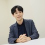 難解な局面を親切&分かりやすく伝えるテク―『シャドバ』公式大会でお馴染みの解説陣「まる」×「海老原」が語るこだわりと、配信がもっと楽しくなる裏側