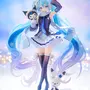 「雪ミク」×「クロミ」フィギュアが幻想的!ツインテールにはクリアパーツ、衣装はパール塗装により美しく変化