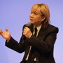 岡本吉起×小室哲哉、約30年ぶりのタッグが語る「恋しさと せつなさと 心強さと」の裏側―『アウトランカーズ』完成披露会を現地レポート