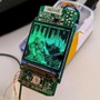 “DOOM移植チャレンジ”ついに医療機器へ―パルスオキシメーター上での表示に成功