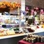 左側の「Cafe」コーナーでは、海外で販売されている缶入りのドリンクなども用意