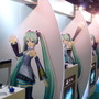 【レポート】「マジカルミライ 2015」企画展に「シテヤンヨ＆たこルカ」襲来、恒例の祭壇も登場