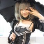 【レポート】「コミケ89」企業ブースのコスプレイヤー写真を一挙130枚！胸元の空いたコスプレイヤーも