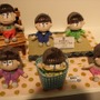 「おそ松さん」6つ子のぬいぐるみ タカラトミーアーツから発売