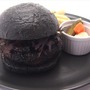 「ジブリの大博覧会」まっくろバーガーや目玉焼きトースト、作品をイメージしたメニューが登場