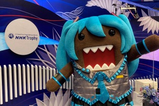 NHKの「どーもくん」が、初音ミクのコスプレに挑戦―この姿でスケートするってマジ！？ 画像