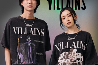 マレフィセントやアースラなど、ディズニー「ヴィランズ」モチーフのTシャツ4種が発売！雑誌風のデザインがシックでおしゃれ 画像