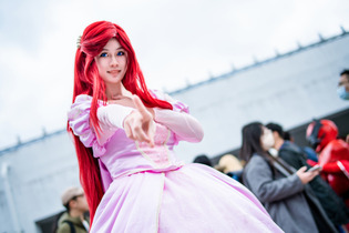 【コスプレ】台湾美女が本格ドレスを着こなす！「ディズニープリンセス」アリエルが存在感を放つ【写真7枚】 画像
