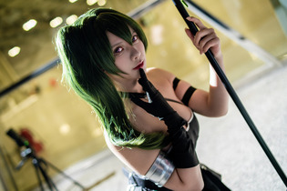 【コスプレ】台湾ファンの“嫁”「葬送のフリーレン」ユーベル、“ワキチラ”ポージングにドキドキ【写真7枚】 画像