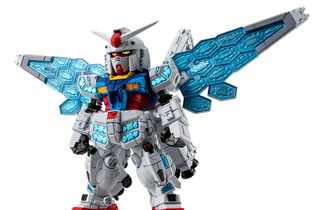万博ガンダムが食玩「ガンダム コンバージ」でも商品化！グラスフェザー装備状態を独自の立体表現でデザイン 画像