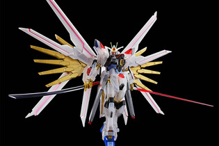 クリアカラーの「HG マイフリ」、黒一色の「MG ユニコーンガンダム」がカッコイイ！ガンダムベースにて5月に発売 画像
