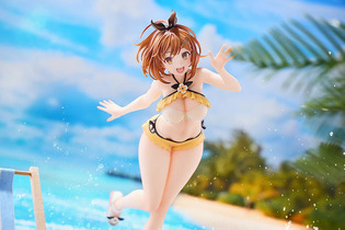 ムチムチ太ももがいっぱい！アニメ『ライザのアトリエ』よりライザ、クラウディア、リラが水着フィギュアで揃い踏み 画像