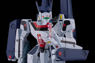 初代「マクロス」劇場版より、主人公・一条輝が搭乗する「VF-1Sストライクバルキリー」1/72スケールプラモデル化！同スケールの「リン・ミンメイ」も付属 画像
