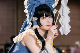 【コスプレ】透き通るような柔肌に巫女衣装が映える！東方Project・博麗霊夢が似合う幻想的な美女レイヤーに注目【写真11枚】 画像