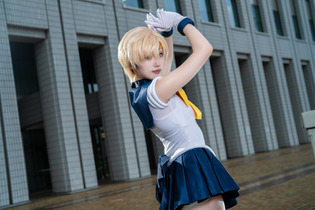 【コスプレ】ポージングが麗しすぎる耽美なカップル！美脚を引っ提げセーラーウラヌスとネプチューンが「ウルアコ」に降臨【写真13枚】 画像