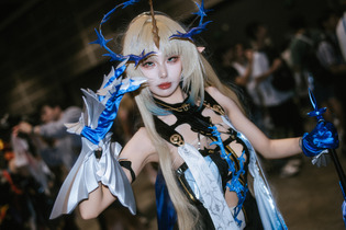 【コスプレ】『鳴潮』フルールドリス&カルテジアの美女コンビが尊い！スレンダーな美脚とハイクオリティな衣装で魅せる【写真15枚】 画像