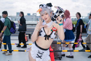 【コスプレ】白銀ノエルの牛柄衣装がインパクト強すぎ！ナイスバディにおっとりした顔立ちで天下無双な可愛らしさ【写真8枚】 画像