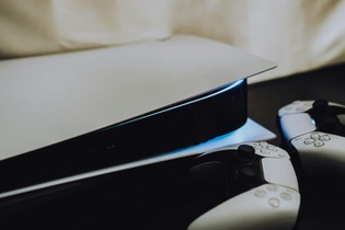 ハプティック×アダプティブ対応!PS5純正コントローラー特価 画像