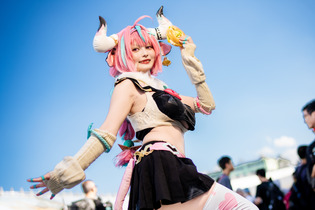 【コスプレ】チャーミングな笑顔とおへそが可愛い！人気レイヤー「すずら」が『原神』ヴァレサで台湾のファンを魅了【写真8枚】 画像