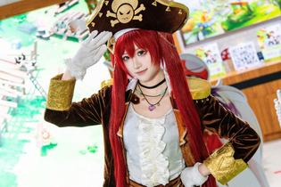 【コスプレ】海賊とメイドのどちらがお好きですか？Xフォロワー約100万の中国美女が『キノコ伝説』ブースで圧倒的美貌をみせる【写真9枚】 画像