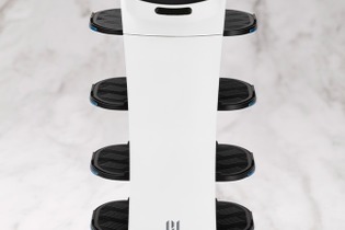 ファミレスでお馴染み！ネコ型配膳ロボット「ベラボット」が大きめなサイズのプラモデルに 画像