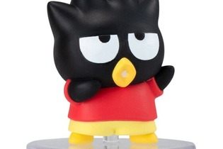 “しんちゃん”コスプレをしたバッドばつ丸が可愛い！「クレヨンしんちゃん」×「サンリオキャラクターズ」コラボフィギュアがガシャポンに登場 画像