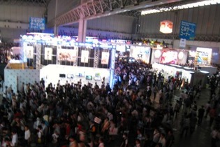 【東京ゲームショウ2013】一般公開初日の入場者数は10万2399人！ 動員最多記録更新なるか？ 画像