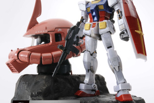 35周年を記念する「ガンダム＆シャア専用ザクヘッド(プレミアムVer.)」のビネットアイテムが登場 画像
