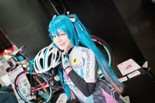 【コスプレ】「ワンフェス2019冬」初音ミクに扮したコンパニオンさんに注目！ GSRコーナー【写真34枚】 画像