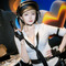 【コスプレ】ショーパン×ニーハイの『PUBG MOBILE』ガンナーがあまりに美しすぎる！銃を構えたスレンダー美女に注目【写真8枚】