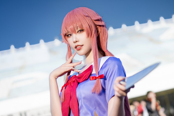 【コスプレ】台湾美女による「未来日記」我妻由乃の狂気がすごい！目が合うとぞわっとする独特の美しさの虜になる【写真7枚】 画像