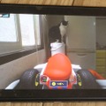 『マリオカート ライブ ホームサーキット』で飼い猫を眺めてみた！ 低視点がこれまでにない新鮮さを生み、猫はいつも通り気まぐれ・・・