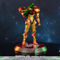『メトロイドプライム』サムスのスタチューが念願の再販へ―LEDでヘルメットが発光、バリアスーツのメタリックな質感が美しい逸品