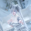 シンデレラ／比比骨骼精奇 QWQ（Weibo：比比骨骼精奇 QWQ）