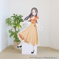 『学マス』等身大スタンディ12種が予約受付開始！豪華なパーティードレス姿で、特別な存在感を演出